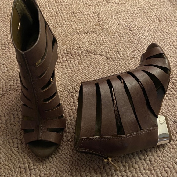 BCBG Brown wedge bootie - Picture 5 of 5